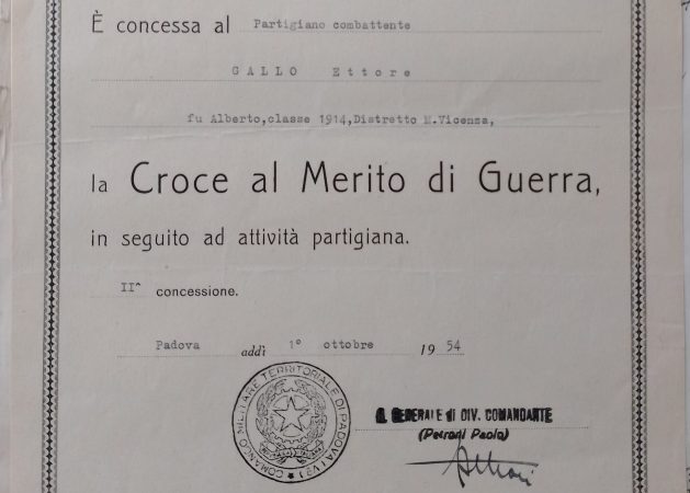 Istituto storico della Resistenza e dell'Età contemporanea della provincia di Vicenza Ettore Gallo, Ettore Gallo, Attività partigiana e A.N.P.I., fasc. Esercito e milizia, II^ concessione della Croce al Merito di Guerra Documento dall'archivio di Ettore Gallo
