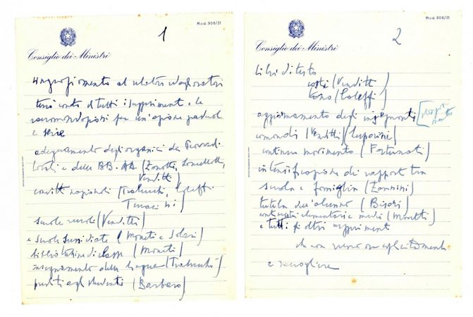 Archivio Flamigni, Aldo Moro, sezione Politica, serie «Ministero della pubblica istruzione», fasc. 1 «Carteggio appunti 1957-1959» Appunti di Aldo Moro sull'istruzione